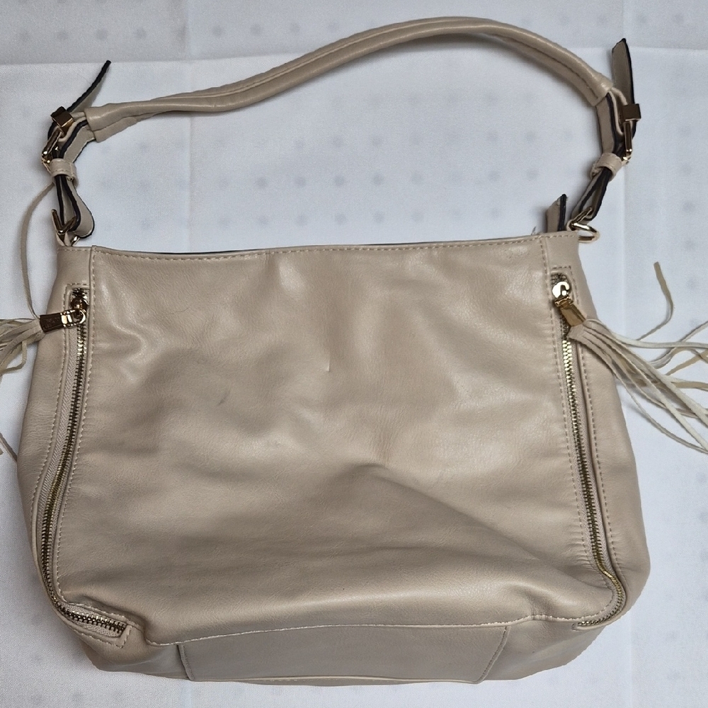 Elegant Cream Shoulder Bag Very Clean like new